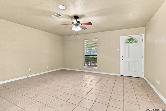 933 Lazy Trl Property Photo 5
