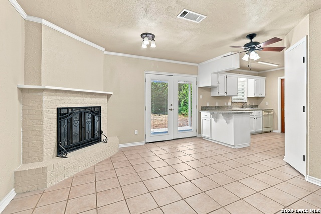 933 Lazy Trl Property Photo 7