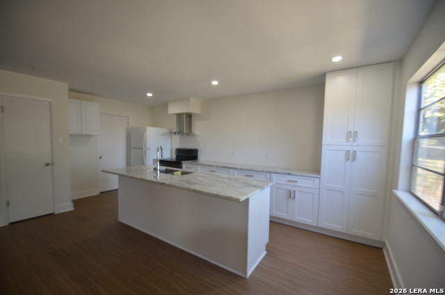 1903 Deer Ridge Property Photo 4