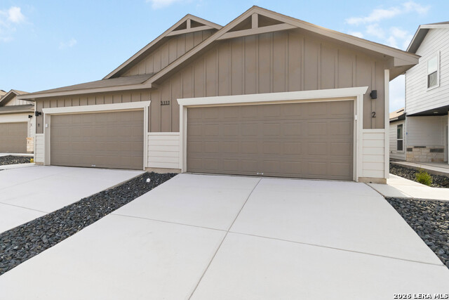 5111 Cindy Branch Property Photo 2