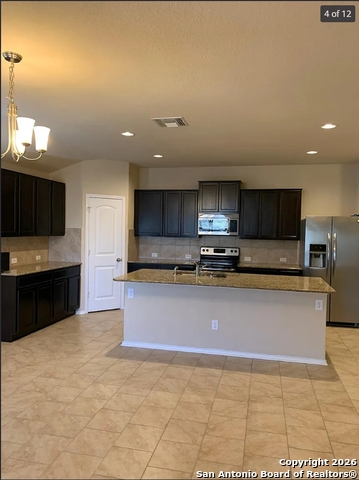 1724 Emerald Edge Property Photo 3