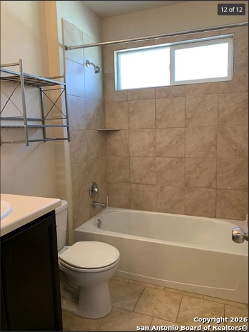 1724 Emerald Edge Property Photo 10
