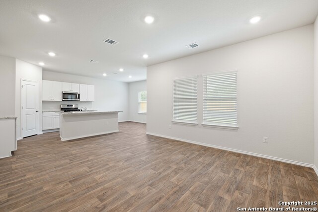2861 Brogan Crk Property Photo 5