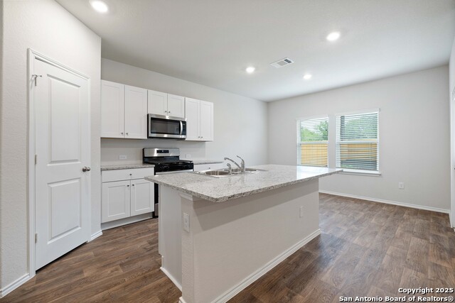 2861 Brogan Crk Property Photo 10
