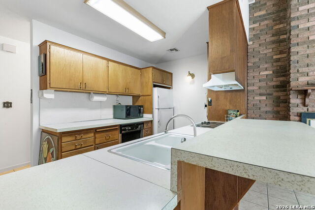 105 Hale Property Photo 9