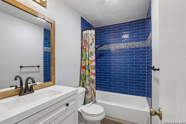 13802 Laurel Hollow Dr Property Photo 37