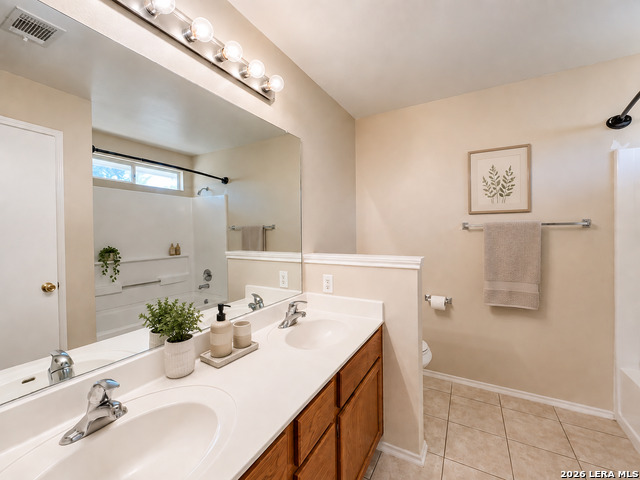 7306 Kingsland Property Photo 7