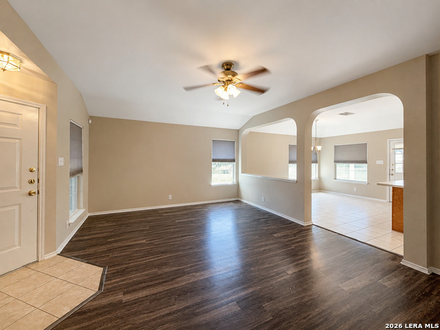 7306 Kingsland Property Photo 12