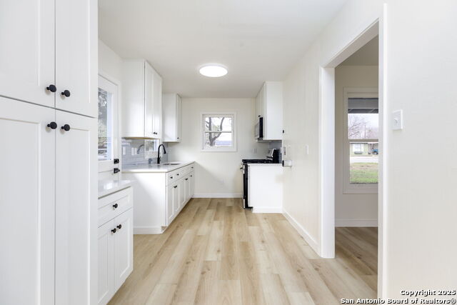 618 Santa Monica Property Photo 5