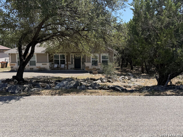 1518 Bob White Dr Property Photo 1