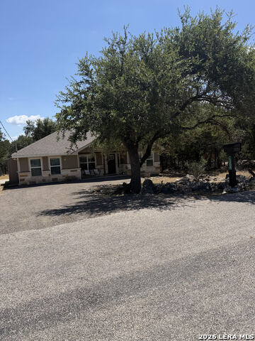 1518 Bob White Dr Property Photo 2