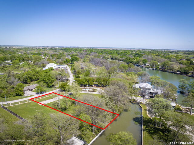108 Cypress Property Photo 14