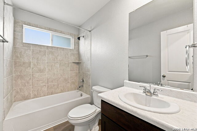 8111 Autares Sq Property Photo 6