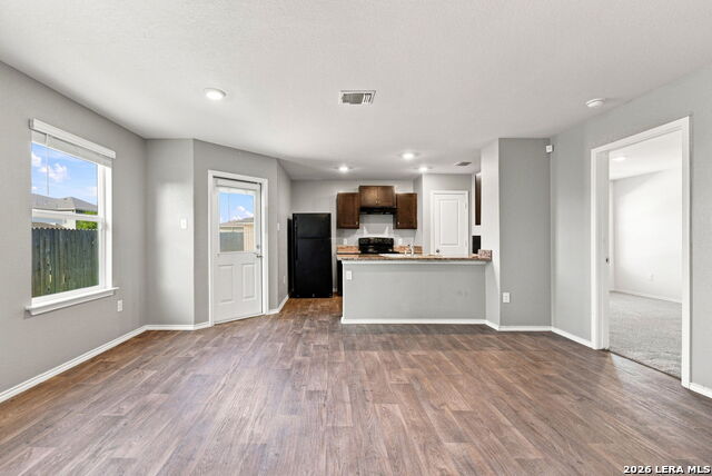 8111 Autares Sq Property Photo 9