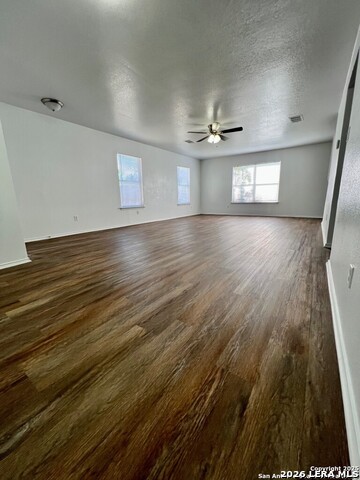 2411 Laden Mdws Property Photo 2