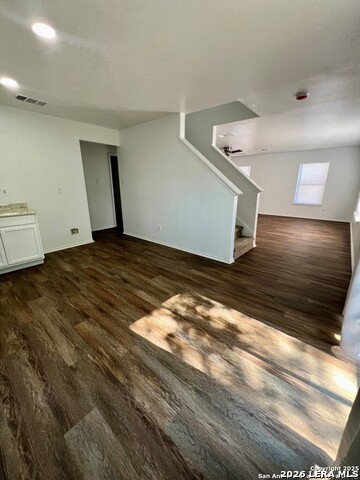 2411 Laden Mdws Property Photo 4