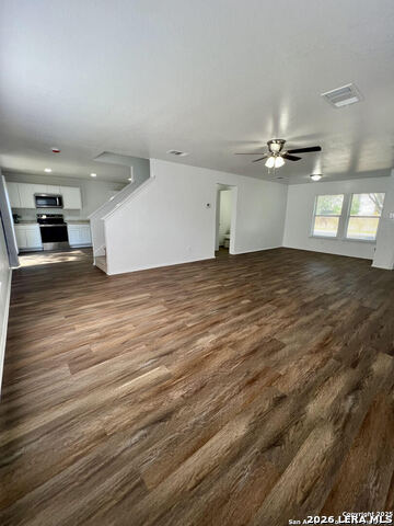 2411 Laden Mdws Property Photo 5