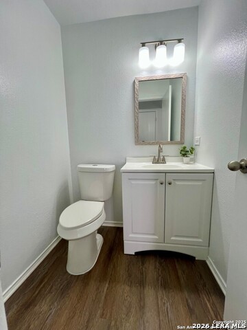 2411 Laden Mdws Property Photo 9