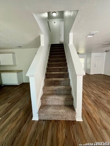 2411 Laden Mdws Property Photo 10