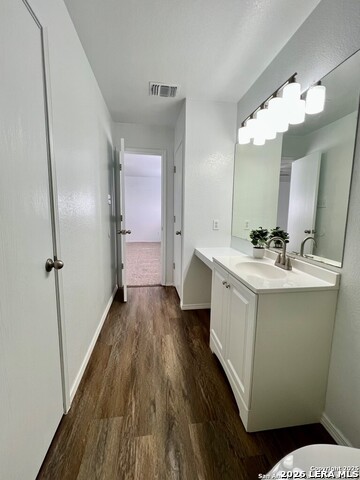 2411 Laden Mdws Property Photo 15