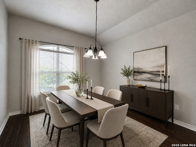 2807 Del Mar Way Property Photo 3
