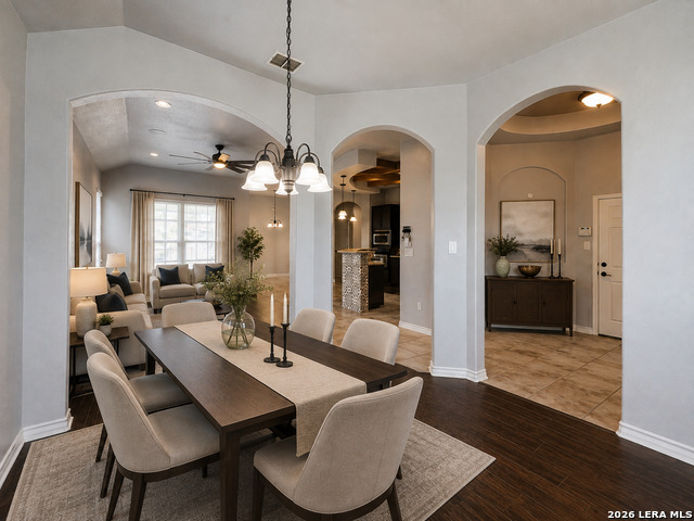 2807 Del Mar Way Property Photo 4
