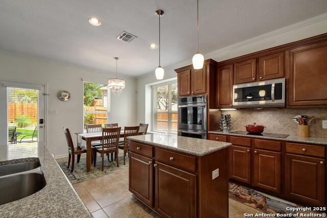 20510 Ashmont Property Photo 14