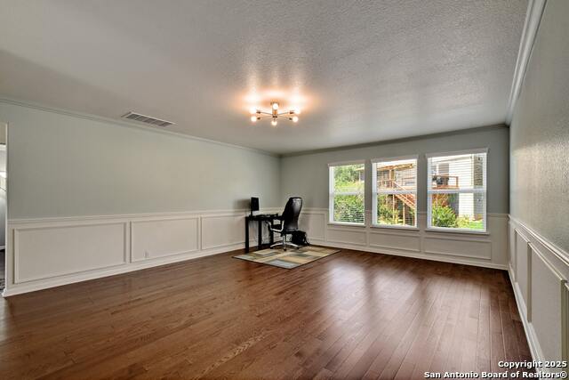 20510 Ashmont Property Photo 18