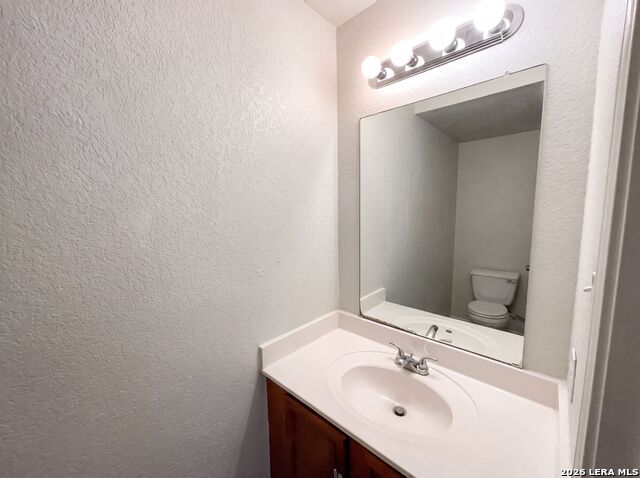 603 Mathis Mdw Property Photo 16