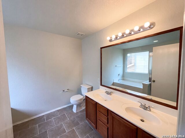 603 Mathis Mdw Property Photo 17