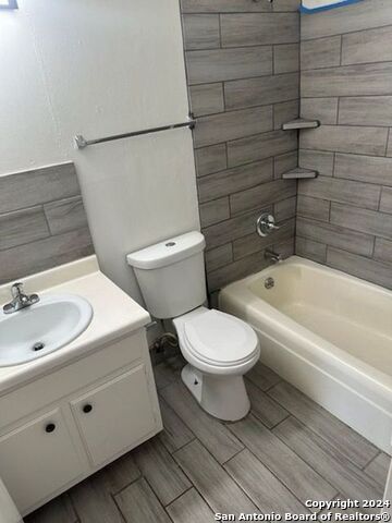 6298 Cedar Valley Dr. Property Photo 5