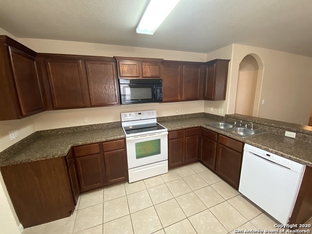 6119 Luckey Run Property Photo 8