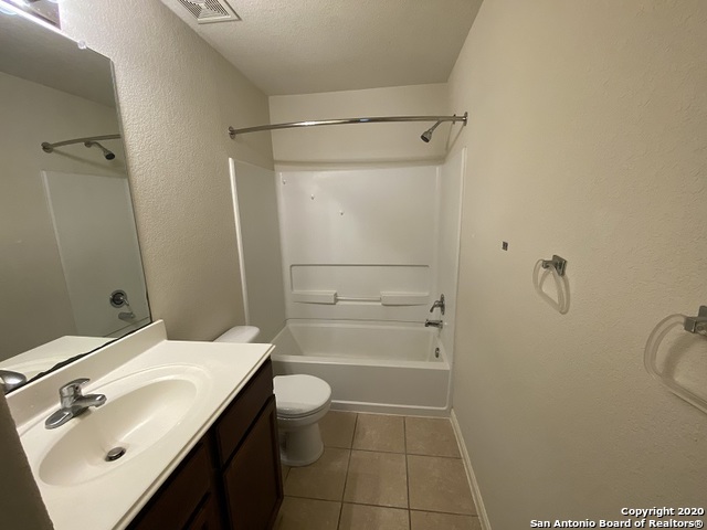 6119 Luckey Run Property Photo 14