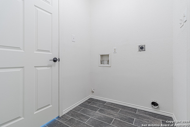 1142 Churing Property Photo 36