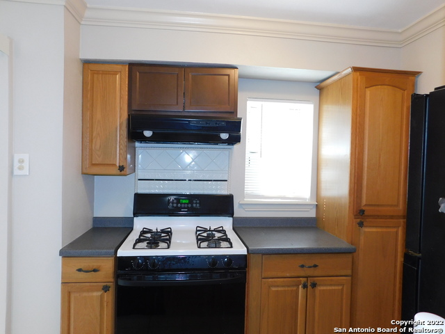 7322 Oak Manor Dr Property Photo 7