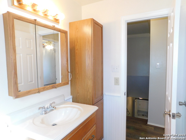 7322 Oak Manor Dr Property Photo 13