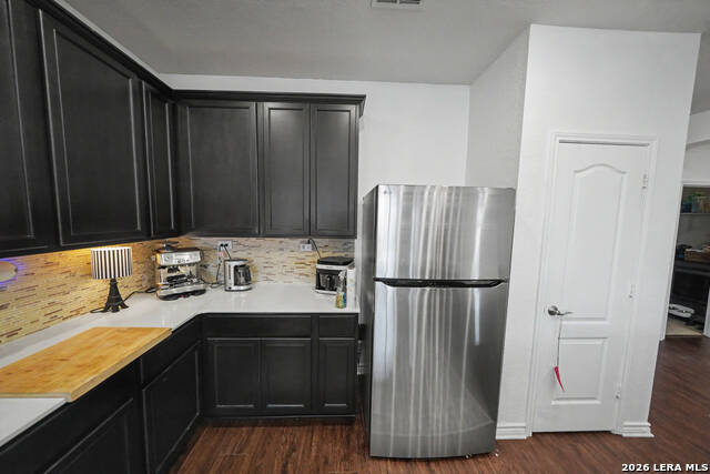 512 Landmark Gate Property Photo 18