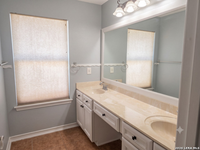 21419 La Pena Property Photo 11