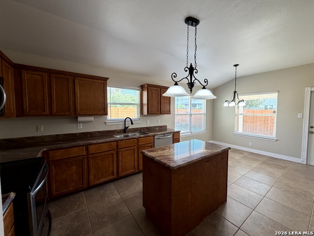 10603 Lynx Range Property Photo 8