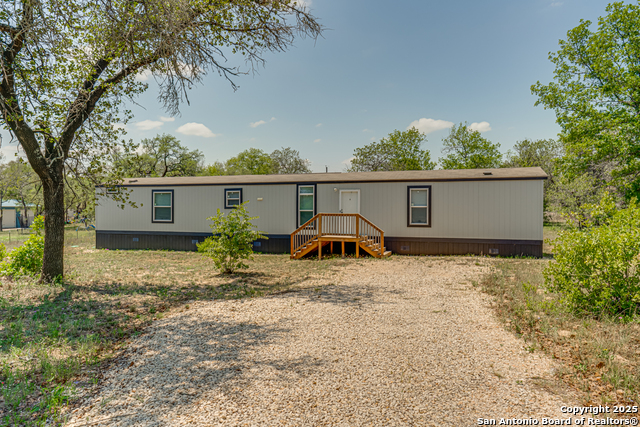 78 Spanish Oak Rd Property Photo 2