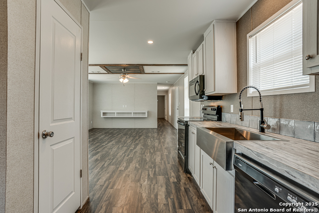 78 Spanish Oak Rd Property Photo 15