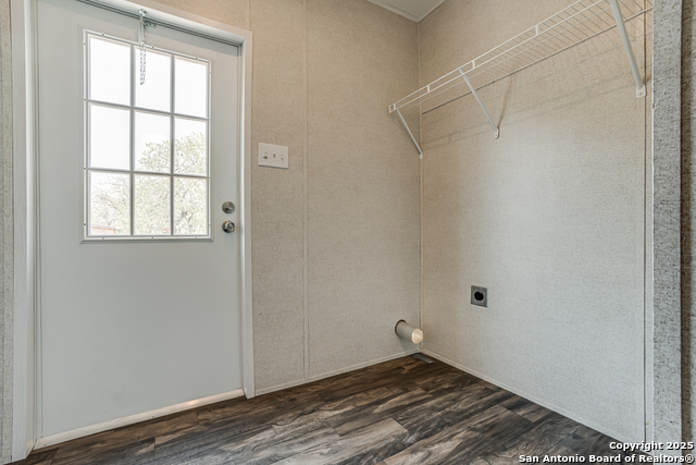 78 Spanish Oak Rd Property Photo 16