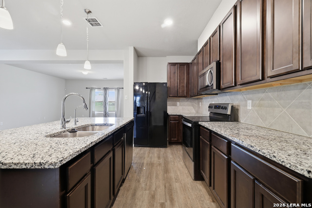7923 Navarro Mls Property Photo 5