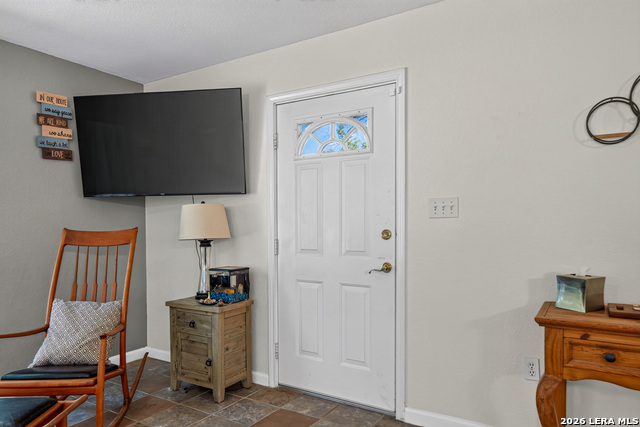 3030 Oak Hollow Dr Property Photo 7