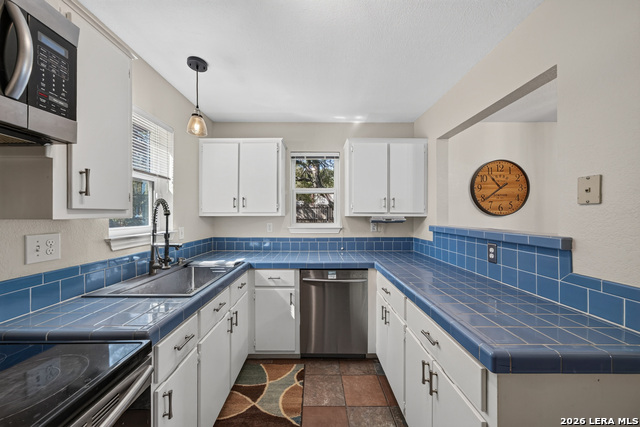 3030 Oak Hollow Dr Property Photo 12