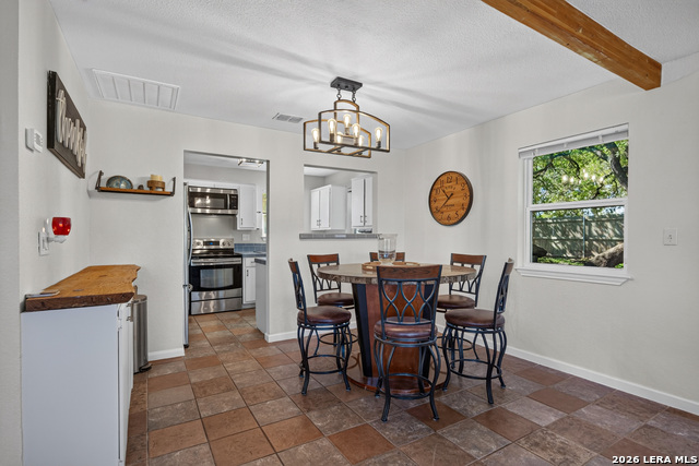 3030 Oak Hollow Dr Property Photo 14