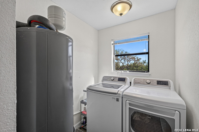 3030 Oak Hollow Dr Property Photo 18