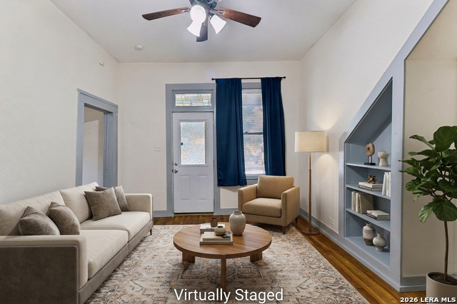 1025 W Craig Pl Property Photo 5