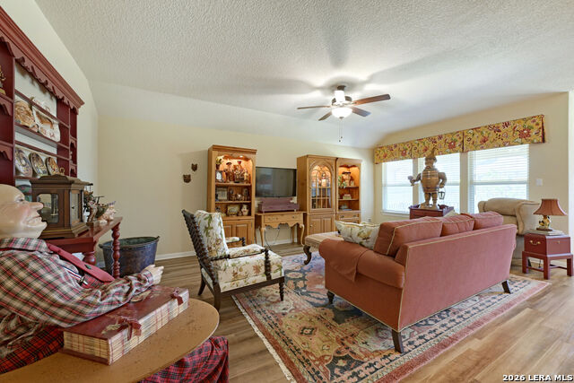 3613 Thunian Pass Property Photo 6