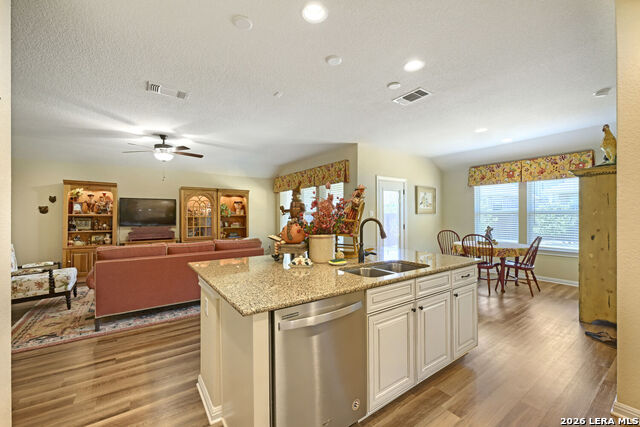 3613 Thunian Pass Property Photo 9
